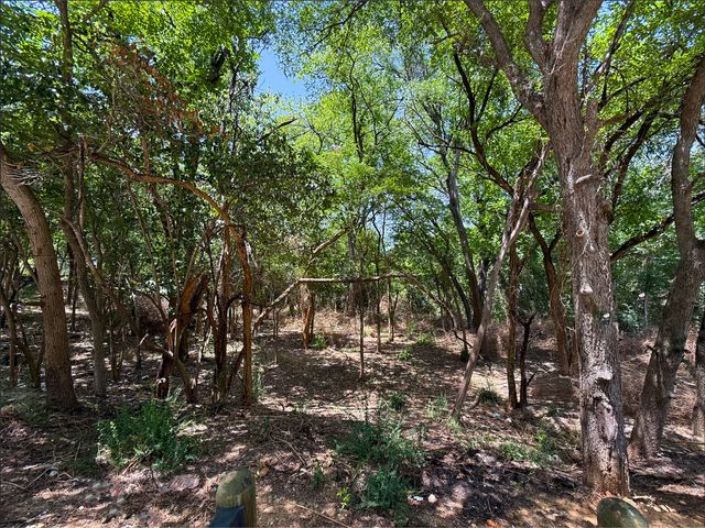 923 Stella Avenue, Dallas, TX 75216