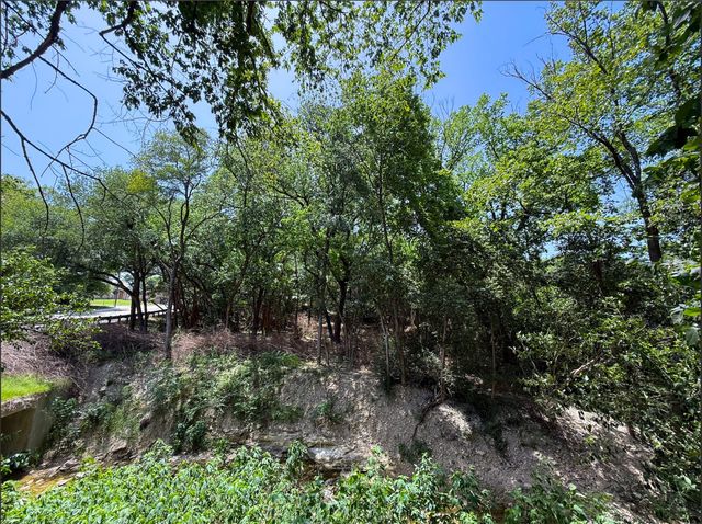 923 Stella Avenue, Dallas, TX 75216