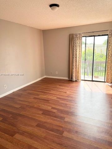 8951 W Sunrise Blvd, Plantation, FL 33322