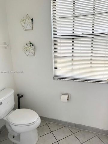 8951 W Sunrise Blvd, Plantation, FL 33322