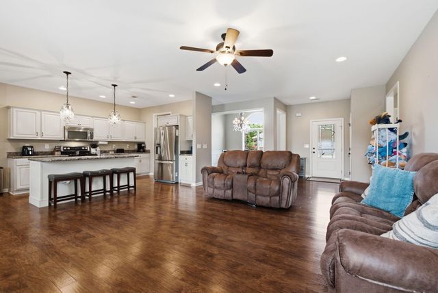 112 Windsong Way, Georgetown, KY 40324