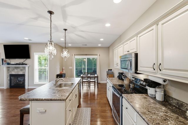 112 Windsong Way, Georgetown, KY 40324