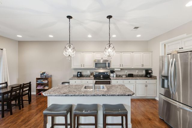112 Windsong Way, Georgetown, KY 40324