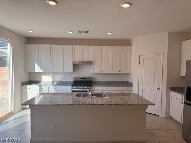 5961 Bruselas Street, Las Vegas, NV 89113