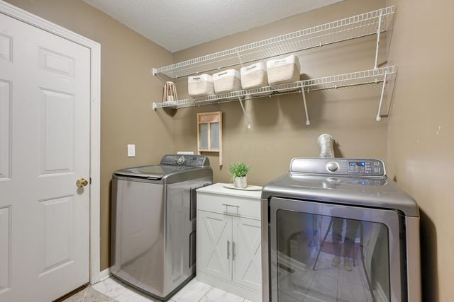 7029 Post Preserve Boulevard, Dublin, OH 43016