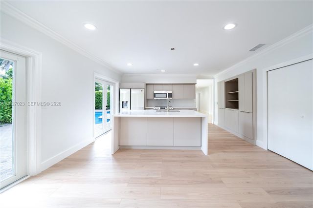9835 W Broadview Drive, Bay Harbor Islands, FL 33154