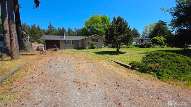 4340 Hamilton Drive, Oak Harbor, WA 98277