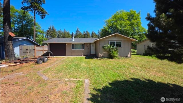 4340 Hamilton Drive, Oak Harbor, WA 98277