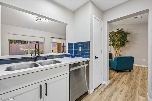 8701 Prairie Hill Drive, Las Vegas, NV 89134