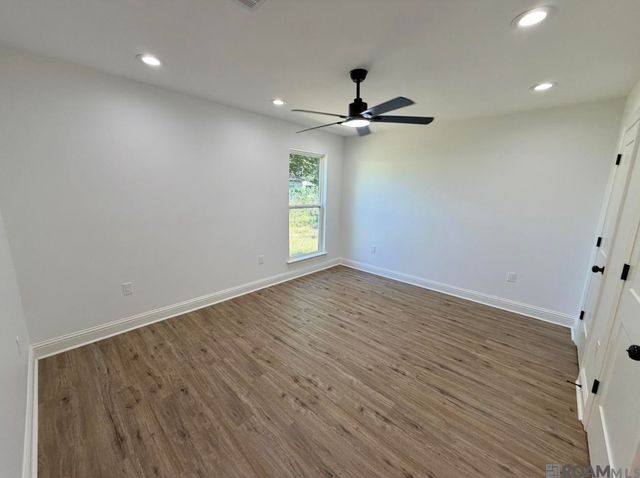 1925 72nd Ave, Baton Rouge, LA 70807