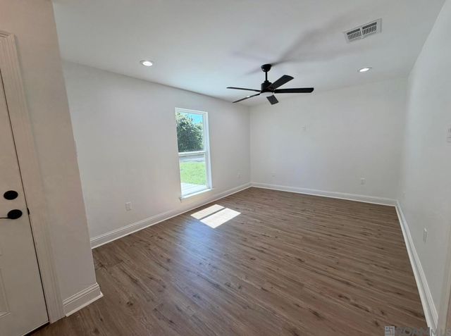 1925 72nd Ave, Baton Rouge, LA 70807