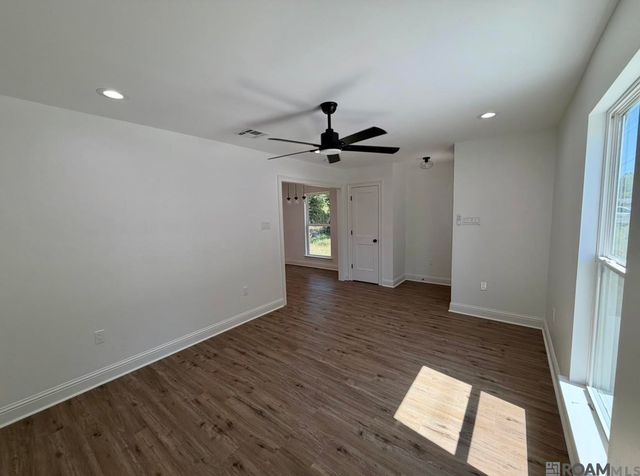1925 72nd Ave, Baton Rouge, LA 70807