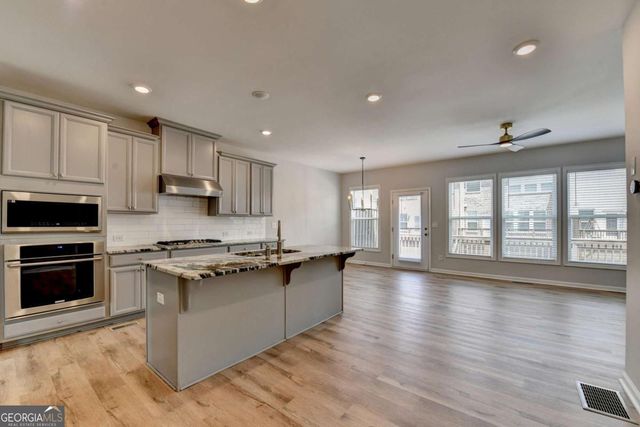 860 Sunset Park Drive, Suwanee, GA 30024