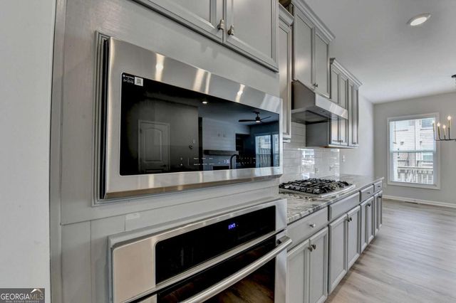 860 Sunset Park Drive, Suwanee, GA 30024