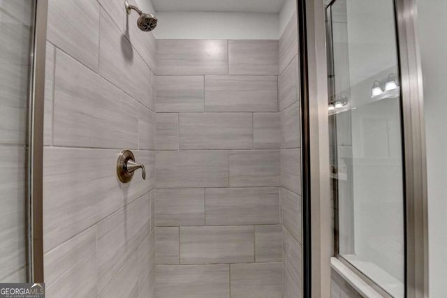 860 Sunset Park Drive, Suwanee, GA 30024