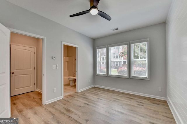 860 Sunset Park Drive, Suwanee, GA 30024