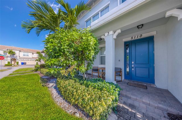 5110 Eucalyptus Dr 3, Hollywood, FL 33021