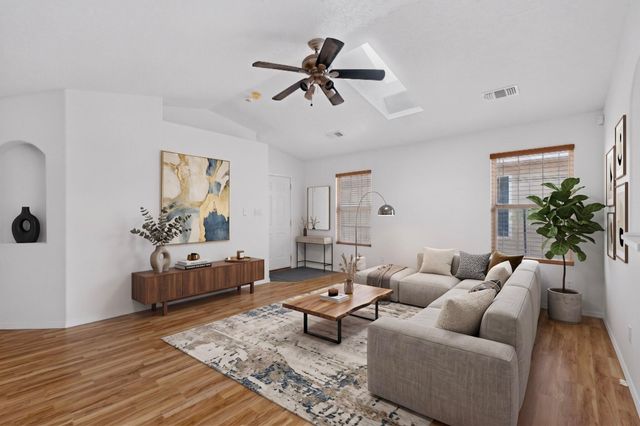 2035 Cielo Oeste Place NW, Albuquerque, NM 87120
