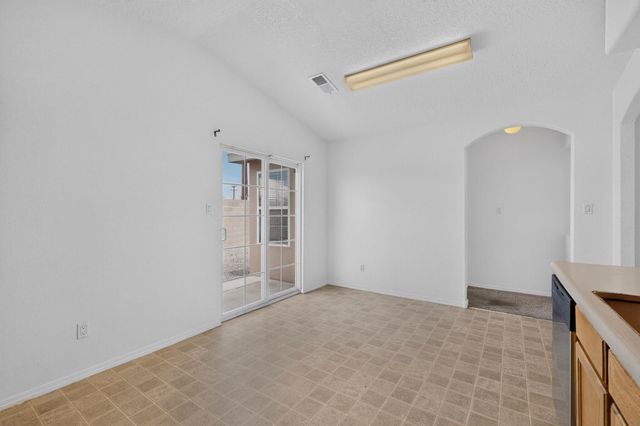 2035 Cielo Oeste Place NW, Albuquerque, NM 87120