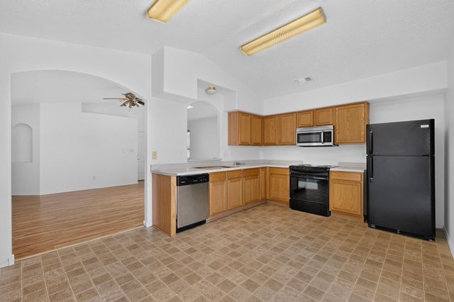 2035 Cielo Oeste Place NW, Albuquerque, NM 87120