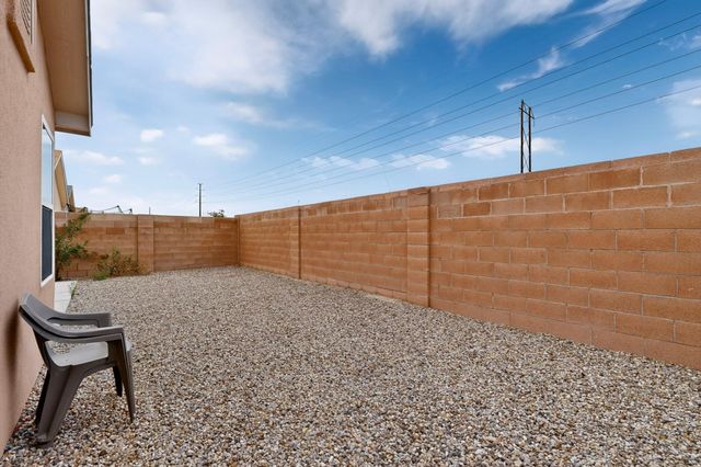 2035 Cielo Oeste Place NW, Albuquerque, NM 87120