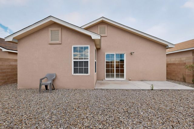 2035 Cielo Oeste Place NW, Albuquerque, NM 87120