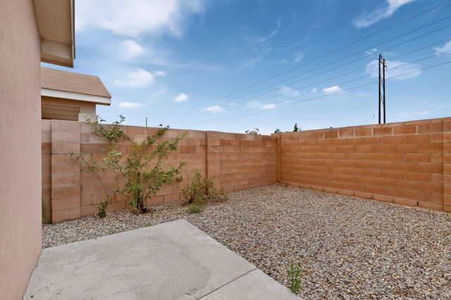 2035 Cielo Oeste Place NW, Albuquerque, NM 87120