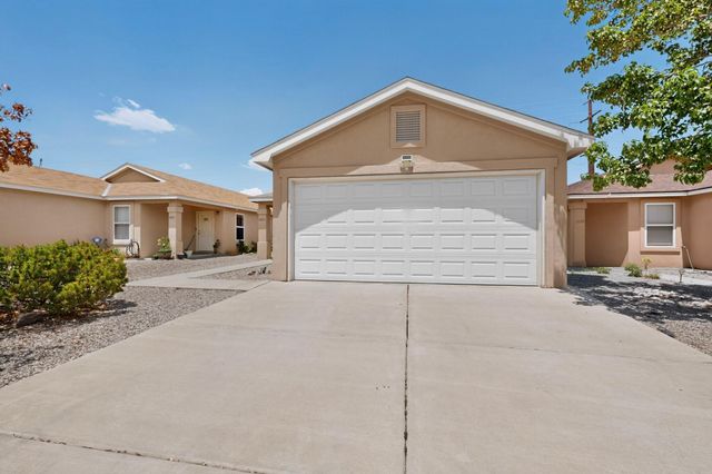 2035 Cielo Oeste Place NW, Albuquerque, NM 87120