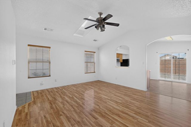 2035 Cielo Oeste Place NW, Albuquerque, NM 87120
