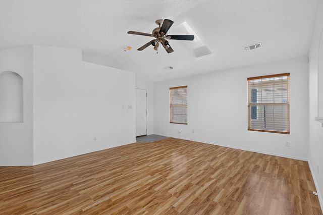 2035 Cielo Oeste Place NW, Albuquerque, NM 87120