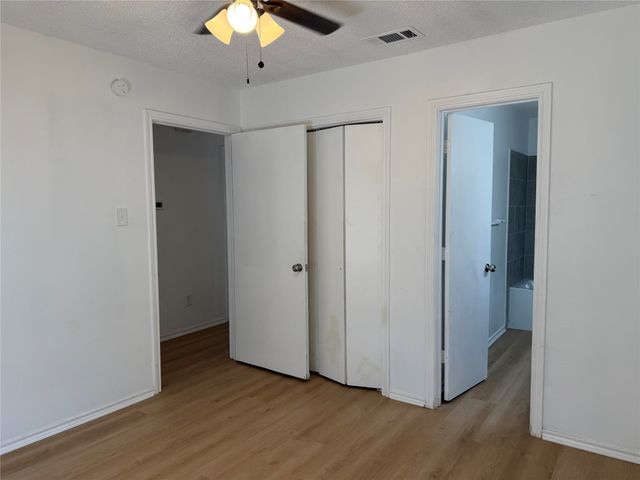 210 Shady Valley Drive, Mansfield, TX 76063