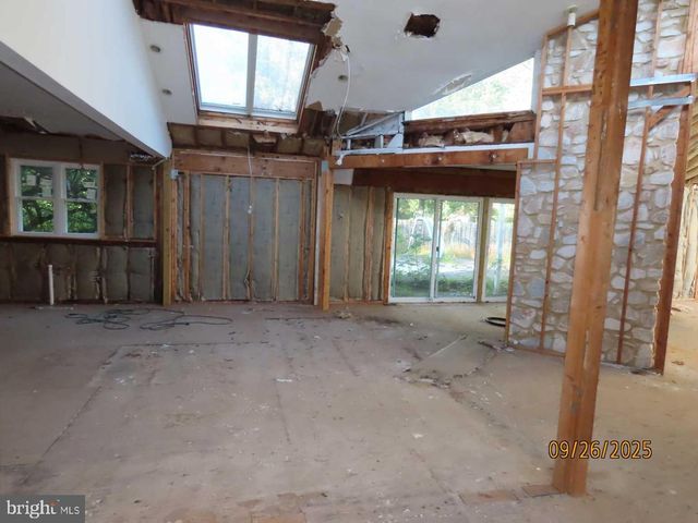 1710 TWINING RD, Willow Grove, PA 19090