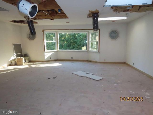 1710 TWINING RD, Willow Grove, PA 19090