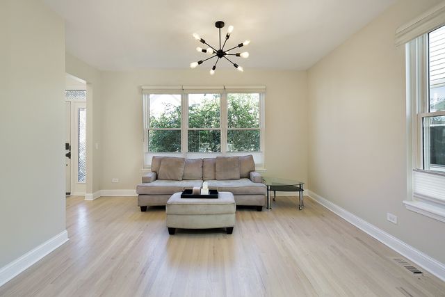 4249 N Kolmar Avenue 4249, Chicago, IL 60641
