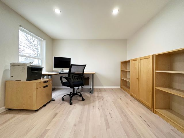 4249 N Kolmar Avenue 4249, Chicago, IL 60641
