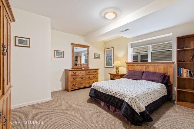 4249 N Kolmar Avenue 4249, Chicago, IL 60641