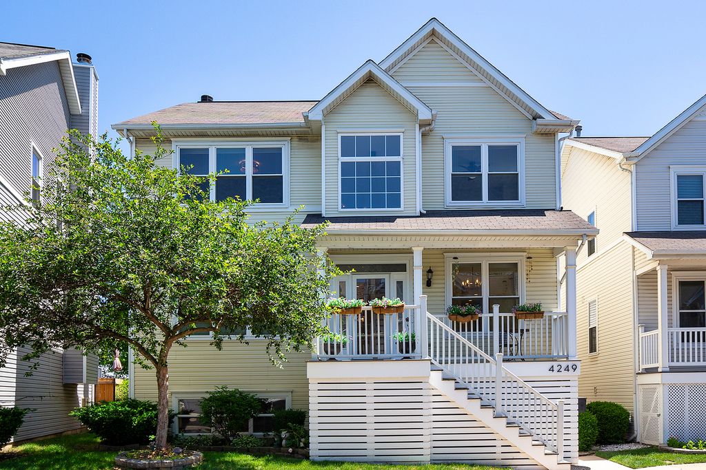 4249 N Kolmar Avenue 4249, Chicago, IL 60641