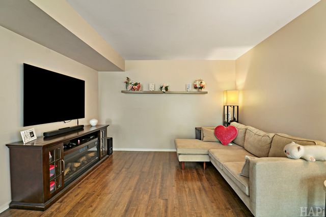 67 W Rustic Lane, Round Lake Beach, IL 60073