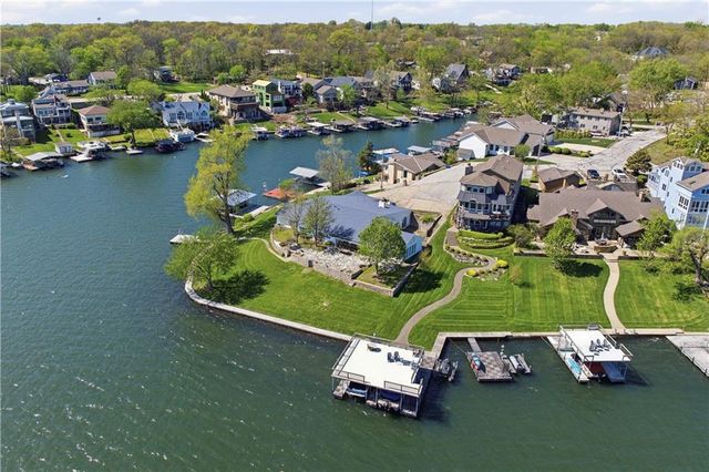 23 C Street, Lake Lotawana, MO 64086