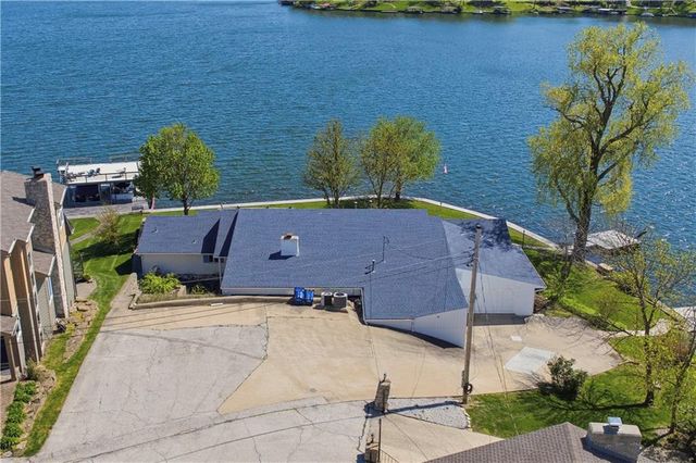 23 C Street, Lake Lotawana, MO 64086