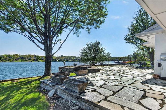 23 C Street, Lake Lotawana, MO 64086