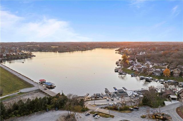 23 C Street, Lake Lotawana, MO 64086
