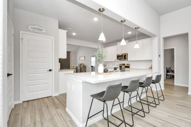 8419 Sunset Horizon Drive, Baytown, TX 77521