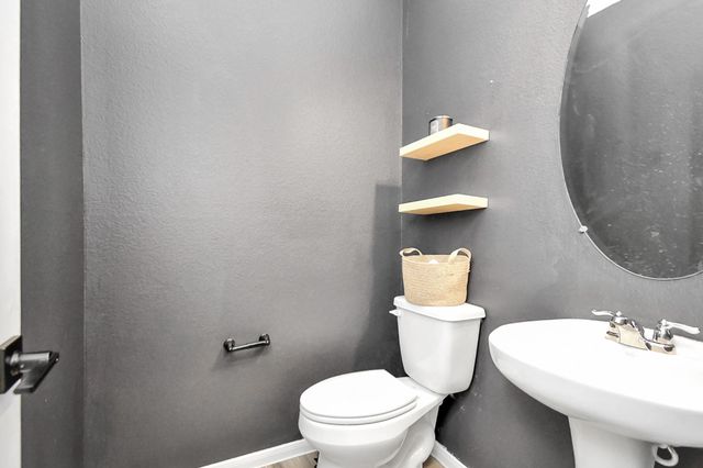 8419 Sunset Horizon Drive, Baytown, TX 77521