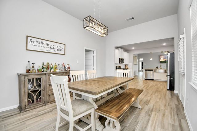 8419 Sunset Horizon Drive, Baytown, TX 77521