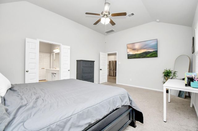 8419 Sunset Horizon Drive, Baytown, TX 77521