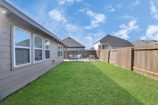 8419 Sunset Horizon Drive, Baytown, TX 77521