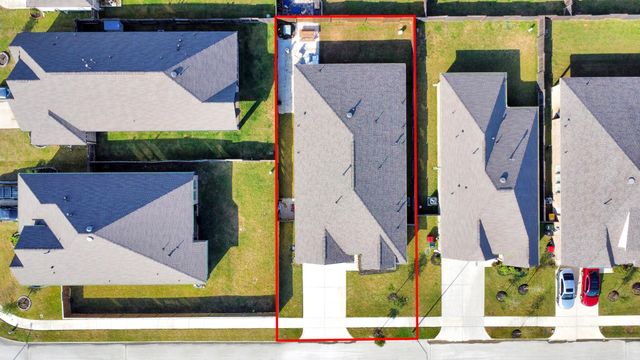 8419 Sunset Horizon Drive, Baytown, TX 77521