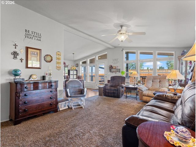 1410 WESTSIDE Hwy, Kelso, WA 98626