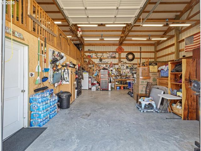 1410 WESTSIDE Hwy, Kelso, WA 98626